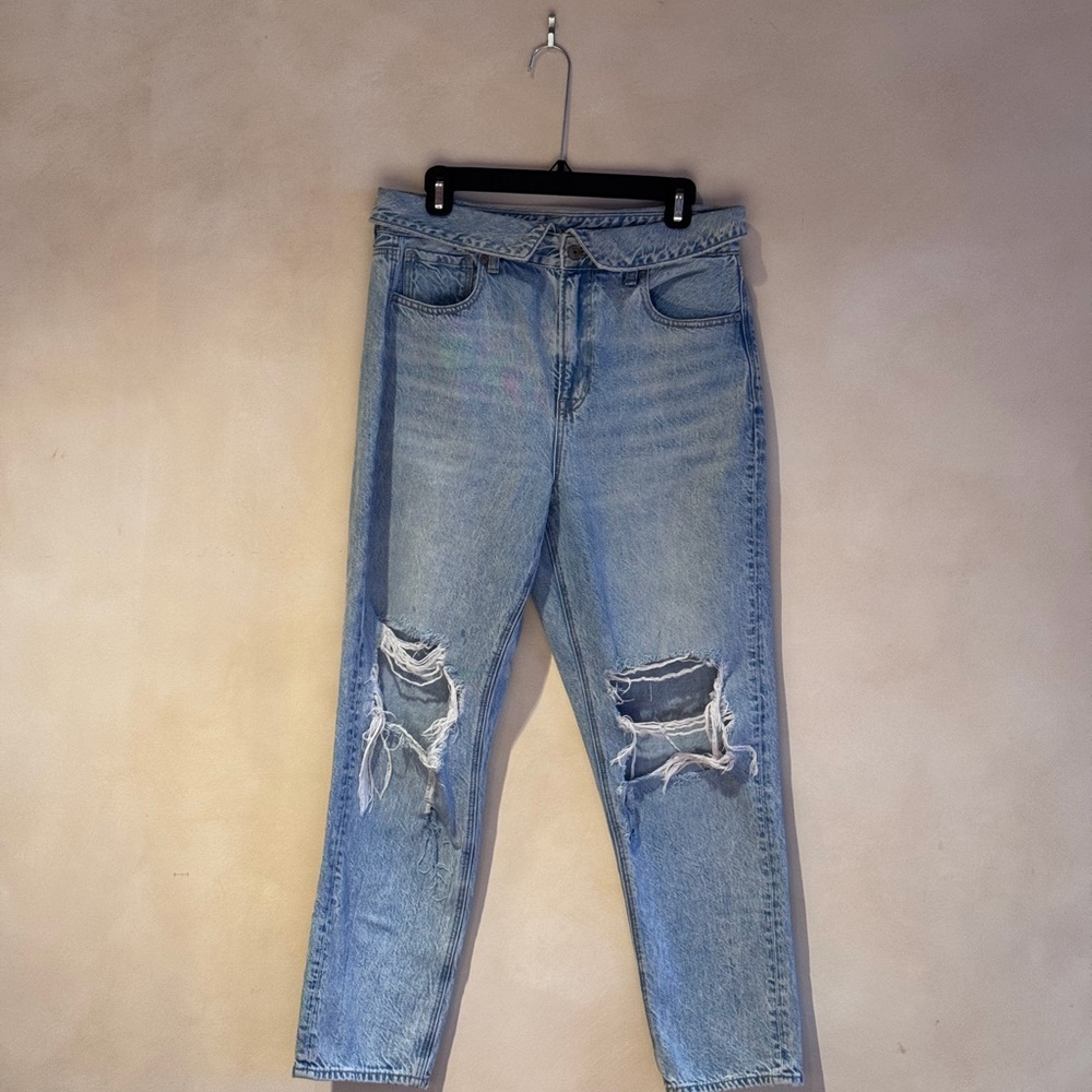 American Eagle Outfitters Woman Relaxed Ripped Jeans - Light Blue
